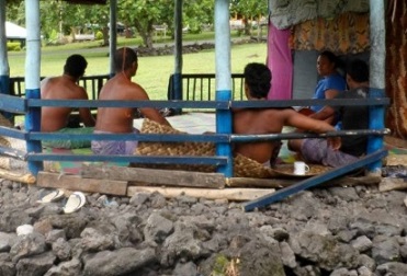Dr Anita Latai-Niusulu talking with community members for research on the impact of climate change on Pacific Island countries.