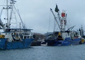 Tuna purse seine vessels (Credit USCG Press CC BY 2.0)