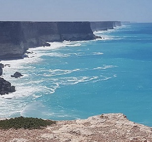  The Great Australian Bight. Credit: Lindam333 via Wikimedia Commons