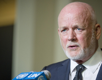 Peter Thomson, President of the seventy-first session of the General Assembly, speaks to journalists, following the opening meeting of the session. Photo credit: UN Photo/Rick Bajornas
