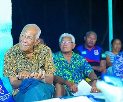 Papa Terii Kaisara Pa ki Tonga Ariki at the seabed minerals consultation in Pukapuka. Credit - https://www.cookislandsnews.com/