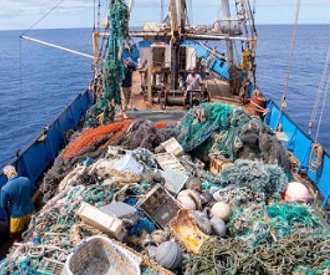 Largest Ocean Cleanup Hauls 103 Tons of Plastic From the Pacific Ocean. Credit - https://mymodernmet.com/