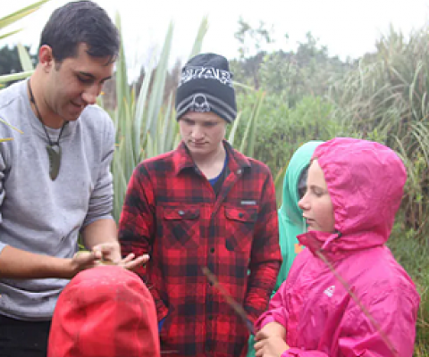Co-author Levi Collier-Robinson (Ngāi Tahu, Ngāti Apa ki ta rā tō, Te Whānau-ā-Apanui, Ngāti Porou) with students from Te Kura o Tuahiwi. Ashley Overbeek