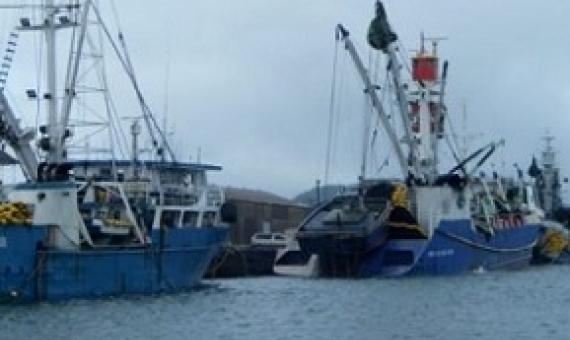 Tuna purse seine vessels (Credit USCG Press CC BY 2.0)
