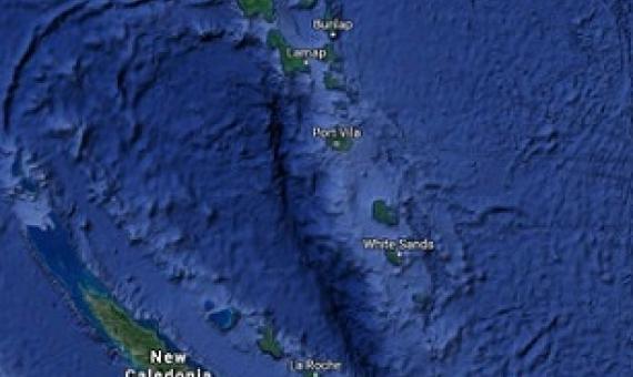 The red marker shows where Matthew and Hunter are in relation to Vanuatu and New Caledonia. Photo: Google maps