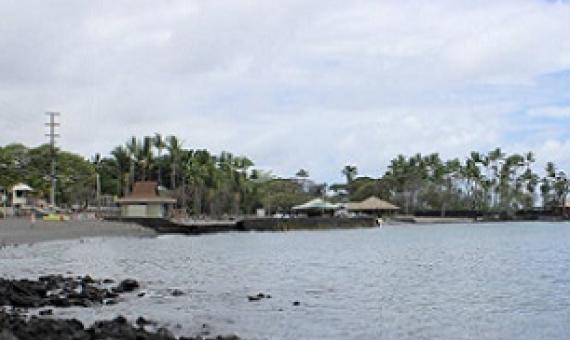 Kahaluu Bay is seen in May. As the COVID-19 pandemic took hold in the first half of 2020, the lack of human activity around the world resulted in a 9% drop in the greenhouse gas emissions at the root of climate change. Unfortunately, any silver lining from the pandemic remains murky in the oceans. (Chelsea Jensen/West Hawaii Today)