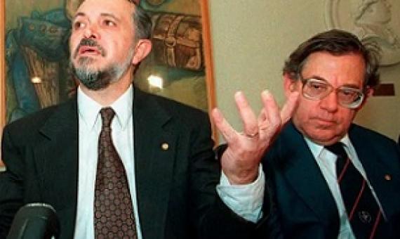 Professor Mario J. Molina with Dutch Professor Paul J. Crutzen (right). Credit - AP photo/Martina Huber, FILE)