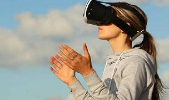 Virtual reality may help us develop empathy for oceans and marine life. Credit - CC0 Public Domain 